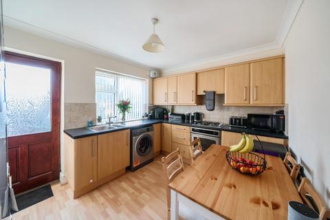 2 bedroom terraced house for sale, Brighton Grove, Leeds, West Yorkshire, LS13