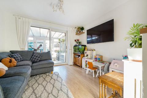 2 bedroom terraced house for sale, Roundhay, Leybourne, West Malling