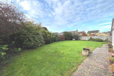 3 bedroom detached bungalow for sale, Fieldfare Road, Carisbrooke