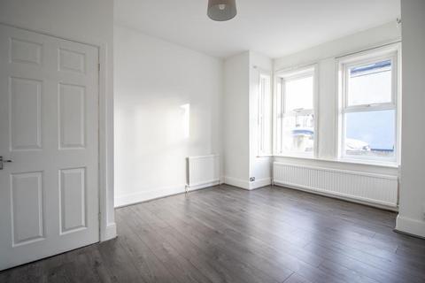 1 bedroom flat for sale, South Avenue, Southend-on-Sea SS2