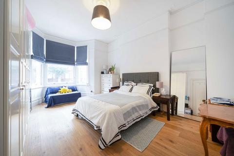 2 bedroom flat for sale, Elgin Avenue, Maida Vale W9