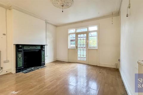 2 bedroom maisonette for sale, Witham Road, Isleworth TW7