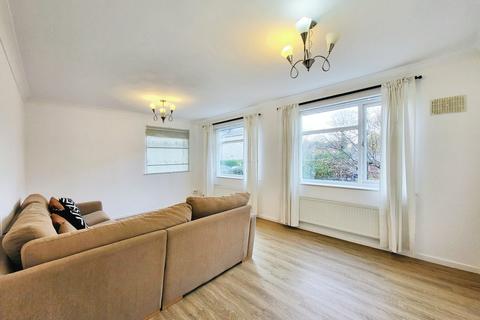 2 bedroom flat for sale, Hazel Road, Altrincham, Greater Manchester, WA14