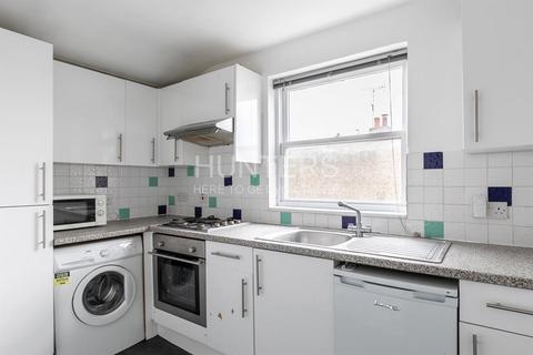 2 bedroom flat to rent, Albion Road, Stoke Newington, London, N16