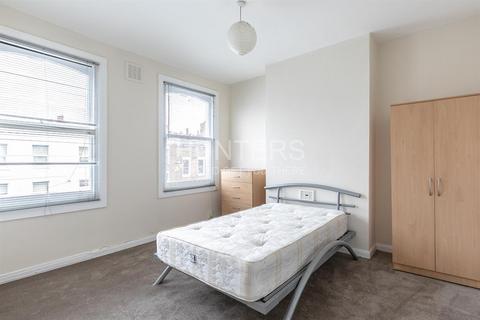 2 bedroom flat to rent, Albion Road, Stoke Newington, London, N16