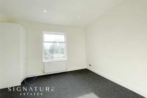 2 bedroom terraced house for sale, Salisbury Road, Watford