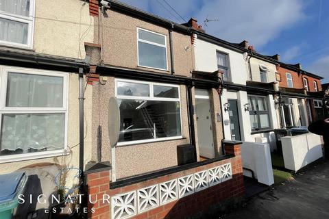 2 bedroom terraced house for sale, Salisbury Road, Watford