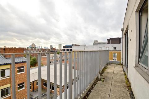 2 bedroom flat to rent, Spaceworks, Plumbers Row, E1