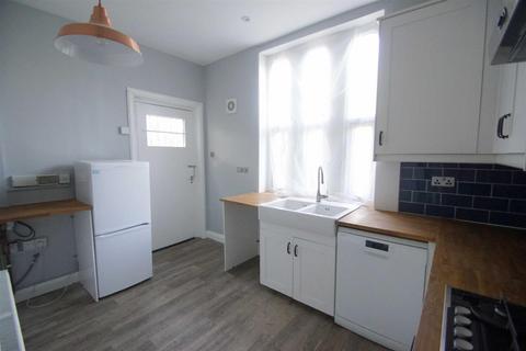 2 bedroom end of terrace house to rent, Main Street, Shadwell, Leeds