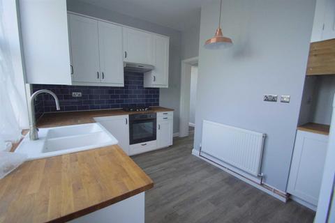 2 bedroom end of terrace house to rent, Main Street, Shadwell, Leeds