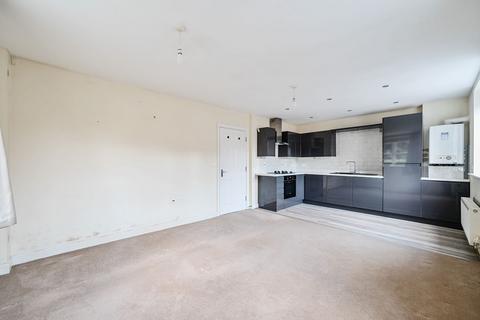 2 bedroom ground floor flat for sale, Malmesbury Gardens, Winchester, SO22