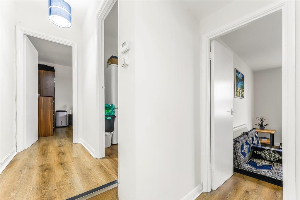 Flat h 147-149 Hoe street-7.jpg