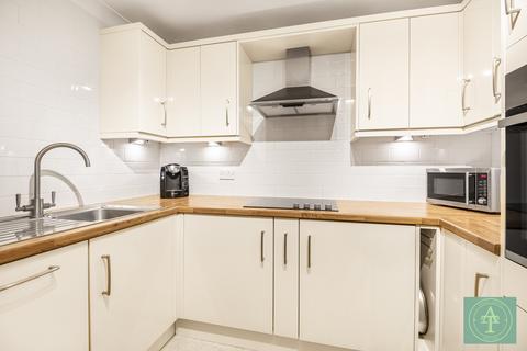 1 bedroom retirement property for sale, Woodmere Court, London, N14