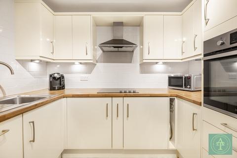 1 bedroom retirement property for sale, Woodmere Court, London, N14