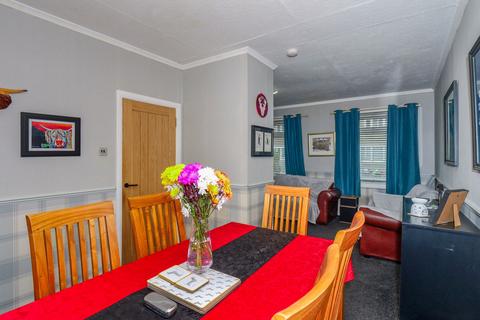 12 Linn Place, Auldgirth, Dumfries, DG2 0XH