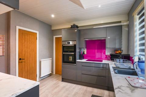 12 Linn Place, Auldgirth, Dumfries, DG2 0XH