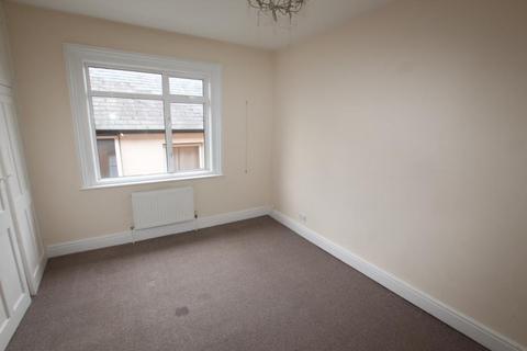 1 bedroom flat to rent, High Street, Woking GU21