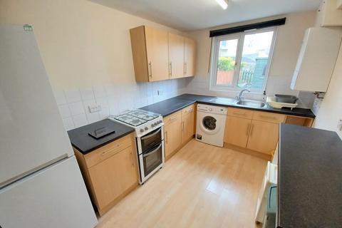 3 bedroom house to rent, Thornbank Place