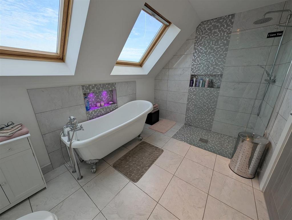 En Suite Bedroom