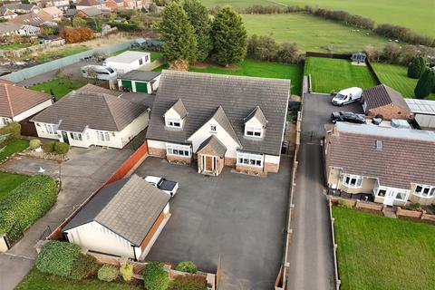 4 bedroom detached house for sale, Beaumont Hill, Darlington