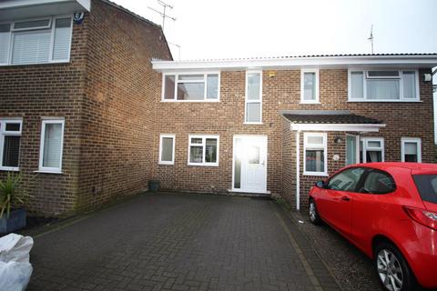 3 bedroom terraced house to rent, Bolingbroke Close, Great Leighs