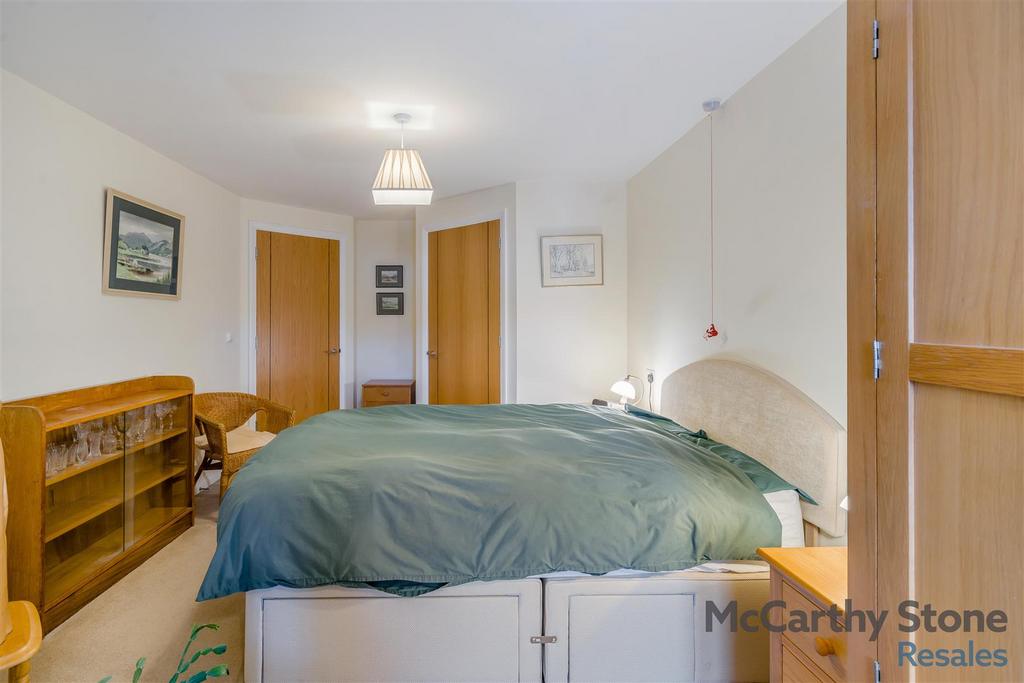 8628269-interior11.jpg