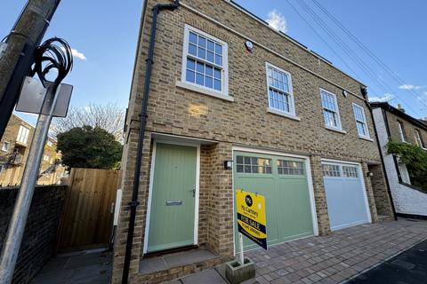 4 bedroom semi-detached house for sale, Hall Street, Chelmsford, CM2