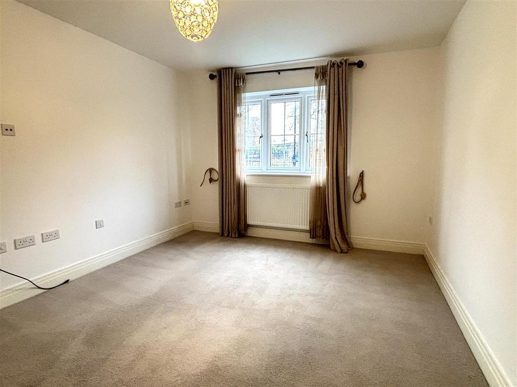 Living room angle 1.JPG