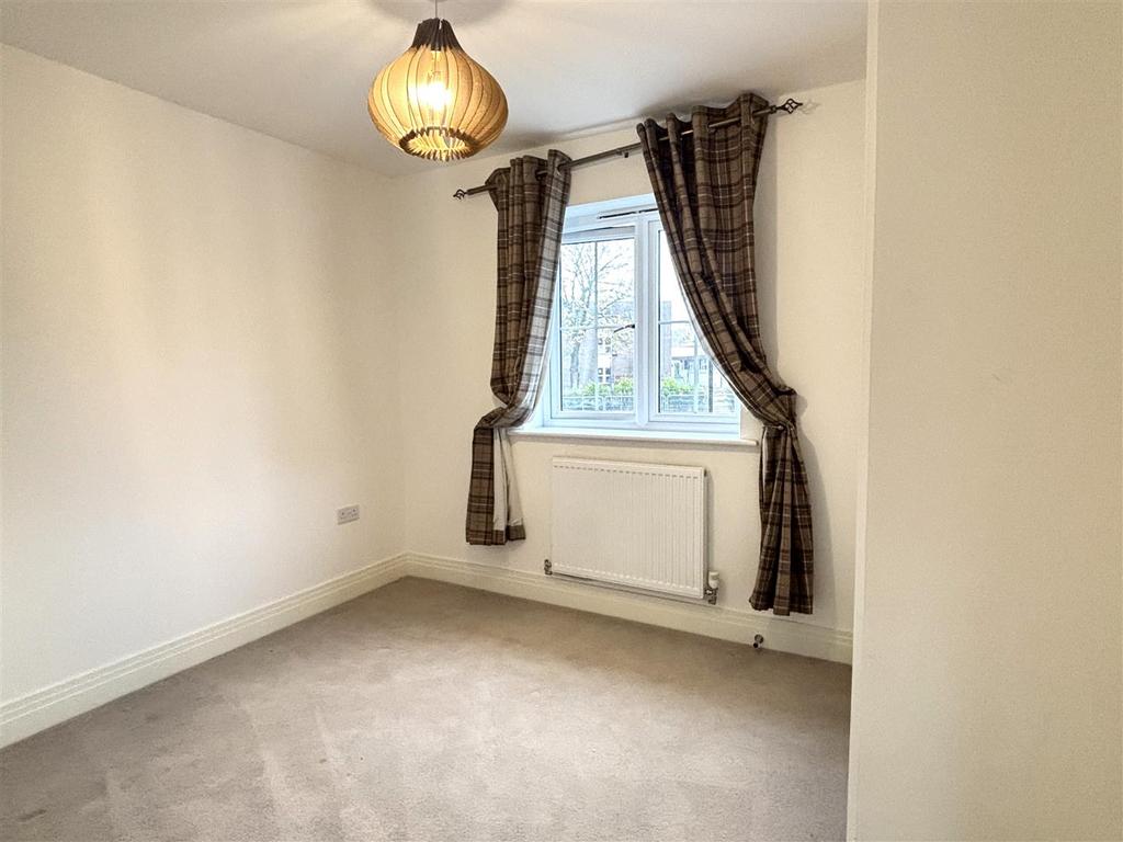 Bedroom 2 .JPG