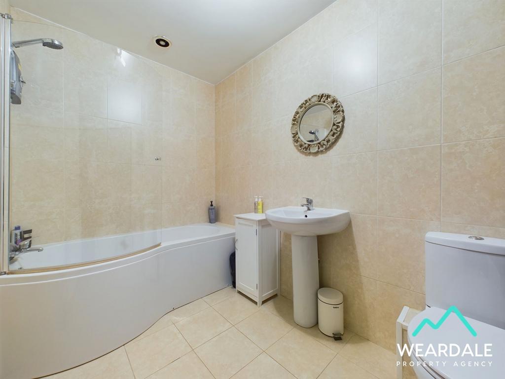 Bedroom 2 En-Suite