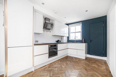 2 bedroom flat for sale, Top Floor Flat, Landor Road, London, SW9