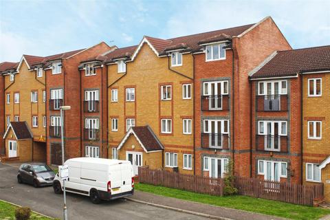 2 bedroom flat for sale, Foundry Gate, Waltham Cross