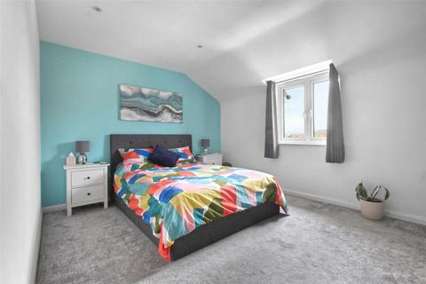 34a Foundry Gate, Waltham Cross, EN8 7HR