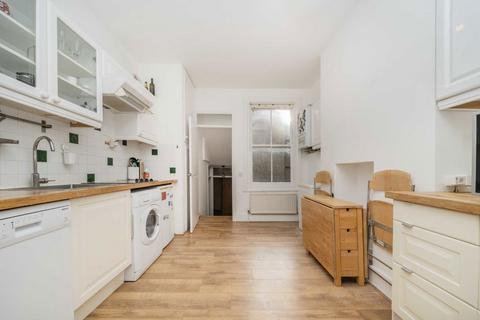 1 bedroom flat to rent, Heyford Avenue, London SW8