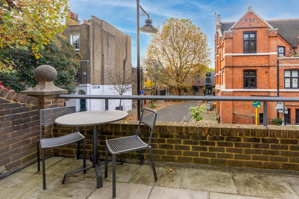 05 For Sale 3 Bedroom House www.islingtonpropertie