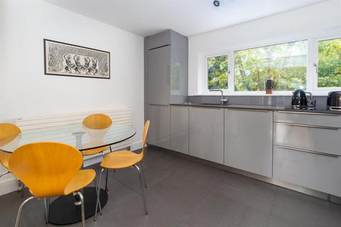 3 bedroom house for sale, Richmond Avenue, Barnsbury