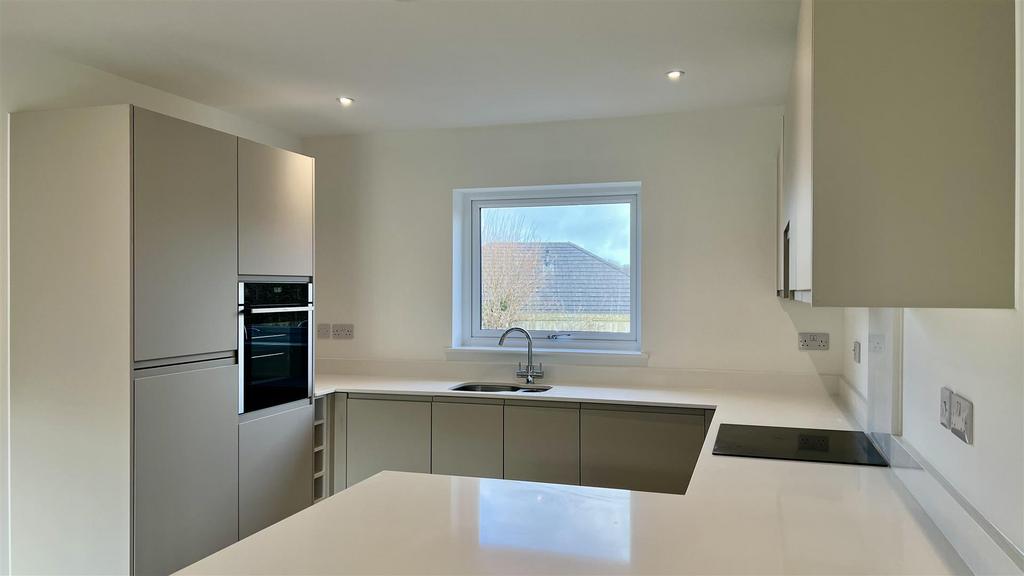 Luxury Kitchen with Quartz Stone Worktops