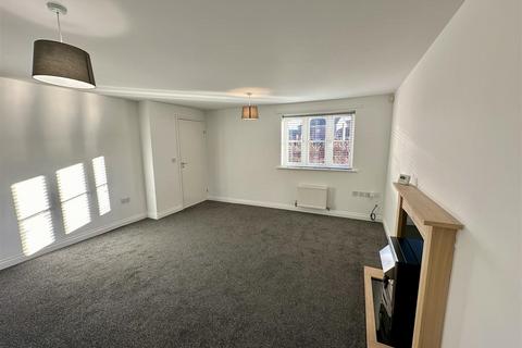 3 bedroom terraced house to rent, Hunt Mews, Darlington