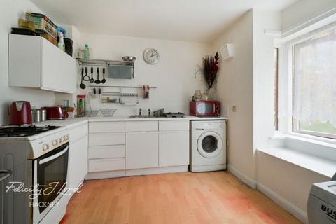 1 bedroom flat for sale, Clarissa Street, Hackney, E8