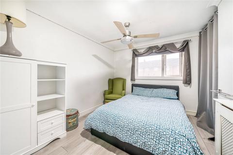 15 Beldham Road, Farnham, GU9 8TW