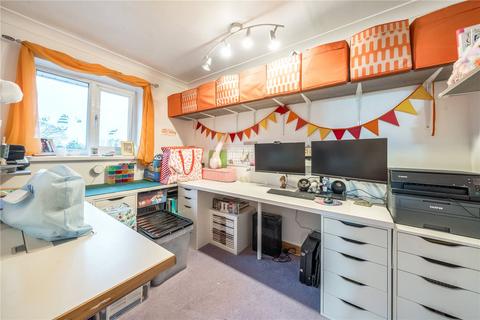 15 Beldham Road, Farnham, GU9 8TW