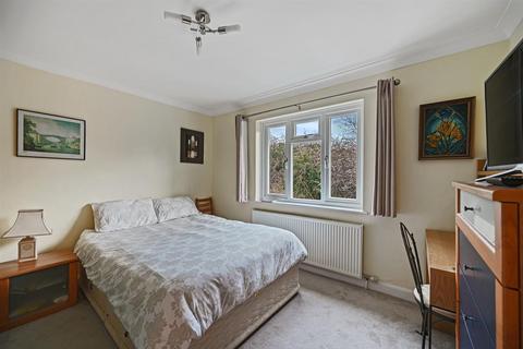 2 bedroom apartment for sale, Alberta Avenue, Cheam, SM1