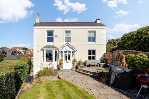 41 Sandy Lane, Chester, CH3 5UL
