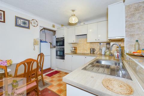 3 bedroom end of terrace house for sale, Kingsnorth Close, Hoo St. Werburgh, Rochester ME3 9JE