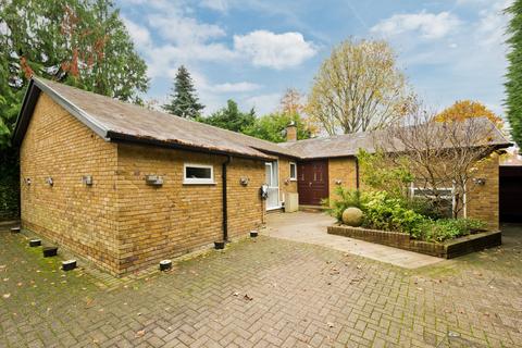 4 bedroom detached house for sale, Upper Brighton Road, Surbiton, Surrey, KT6