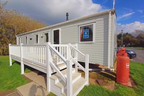 4 bedroom static caravan for sale, Broadland Sands Holiday Park