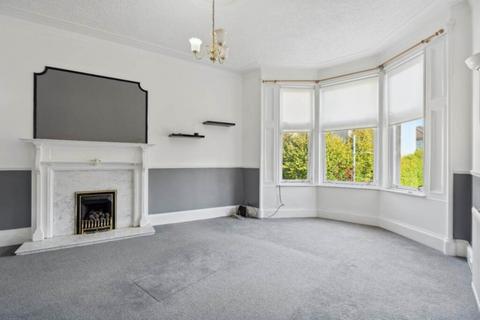 3 bedroom flat to rent, Balvaird Crescent, Glasgow G73