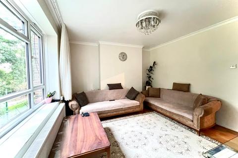 3 bedroom flat for sale, Catherwood Court, N1