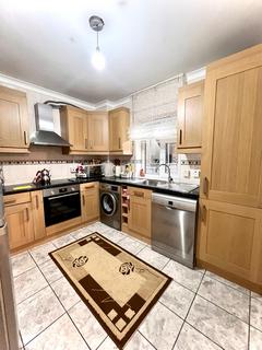 3 bedroom flat for sale, Catherwood Court, N1