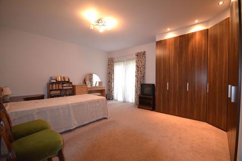 2 bedroom apartment for sale, Elms Road, Harrow Weald, HA3